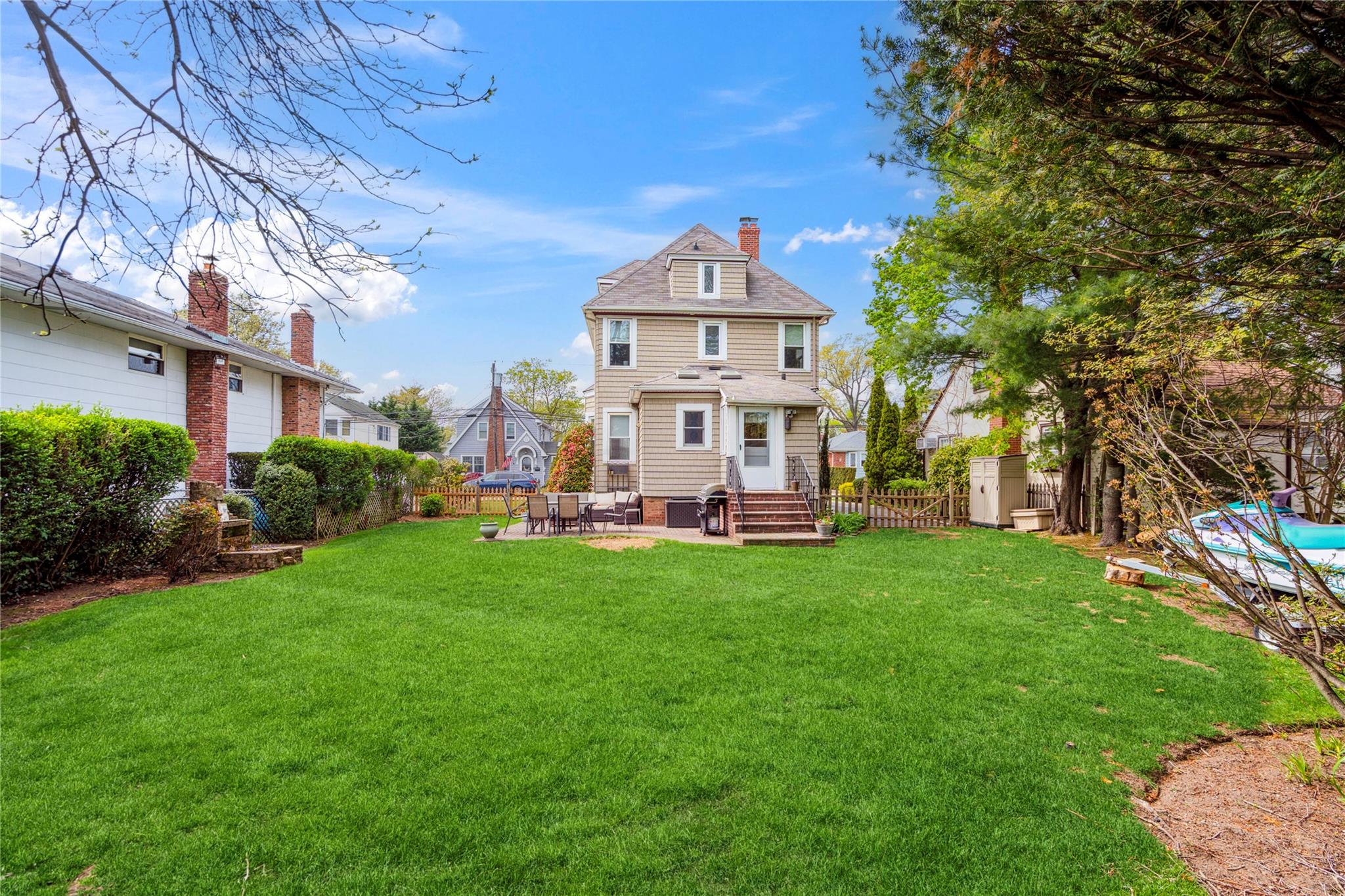 41 Gates Avenue, Malverne, New York image 31