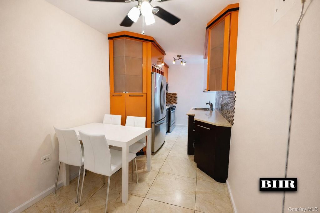 Photo of 2461 E 29th Street #5G, Brooklyn, NY 11235 (MLS # 950924)