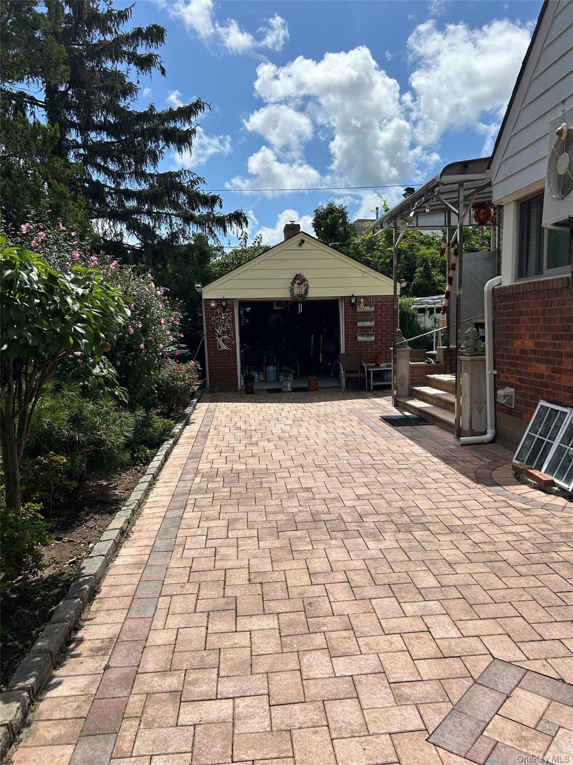 42 Lahey Street