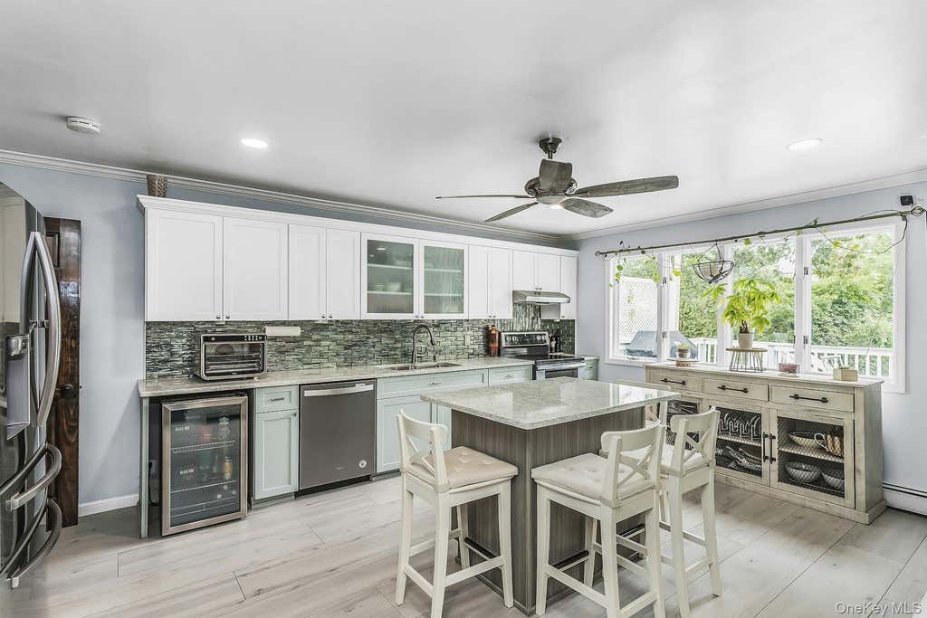 Photo of 1491 sycamore Avenue, Merrick, NY 11566 (MLS # 1032596)