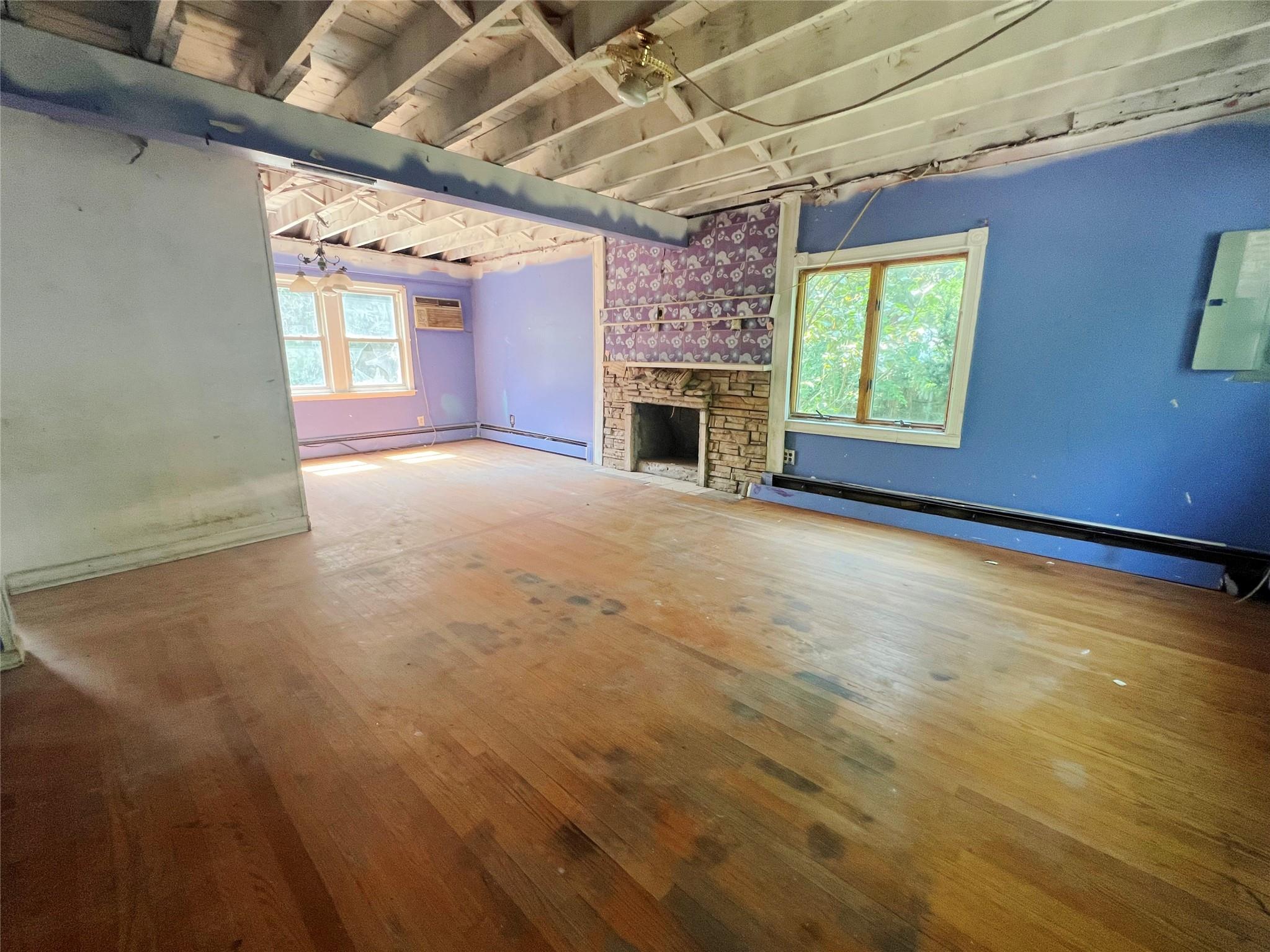 8 Ludlam Street, Huntington Station, New York image 13