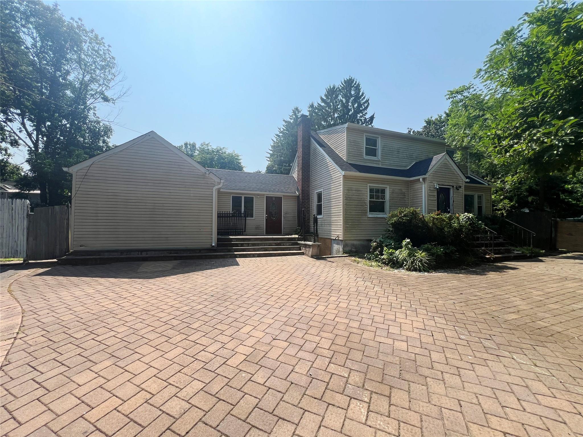 8 Ludlam Street, Huntington Station, New York image 2