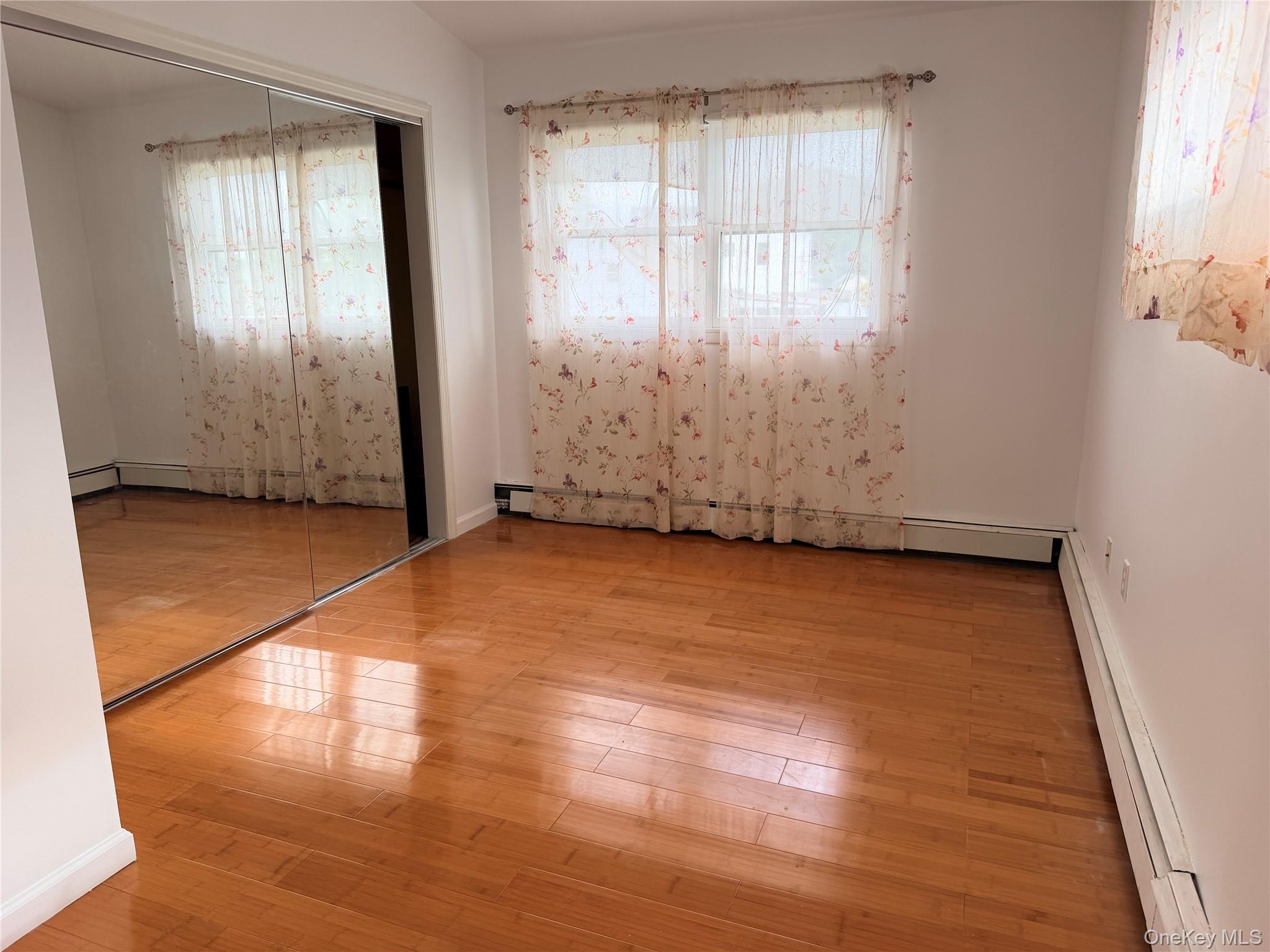 4 Carriage Ln