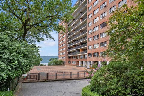 2727 Palisade Avenue 5A Bronx NY 10463