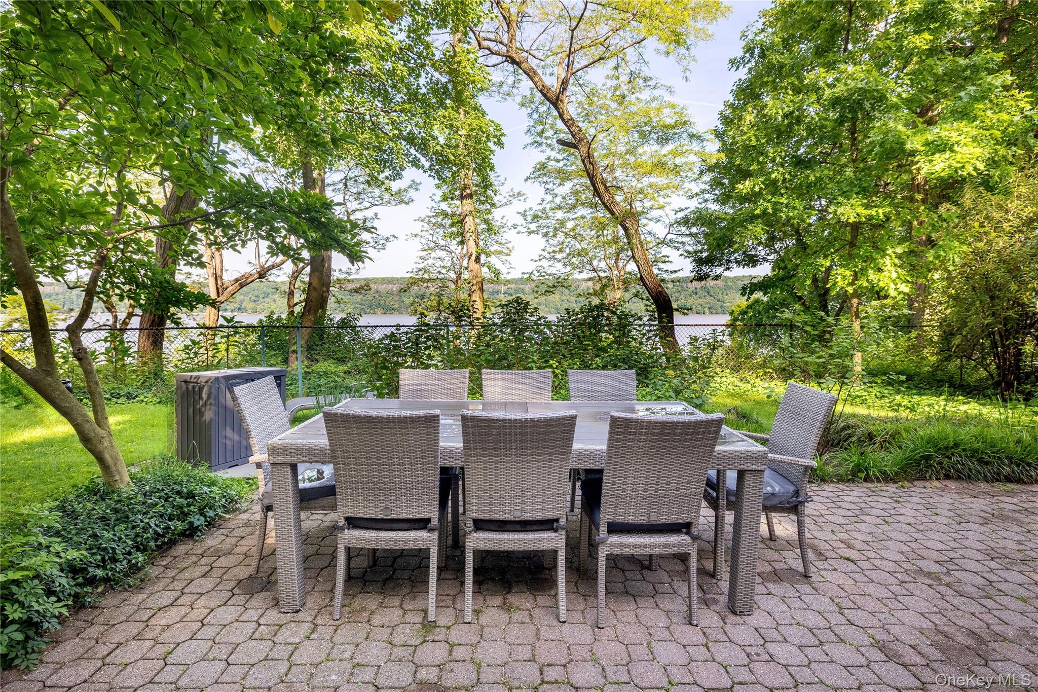 2727 Palisade Avenue 5A