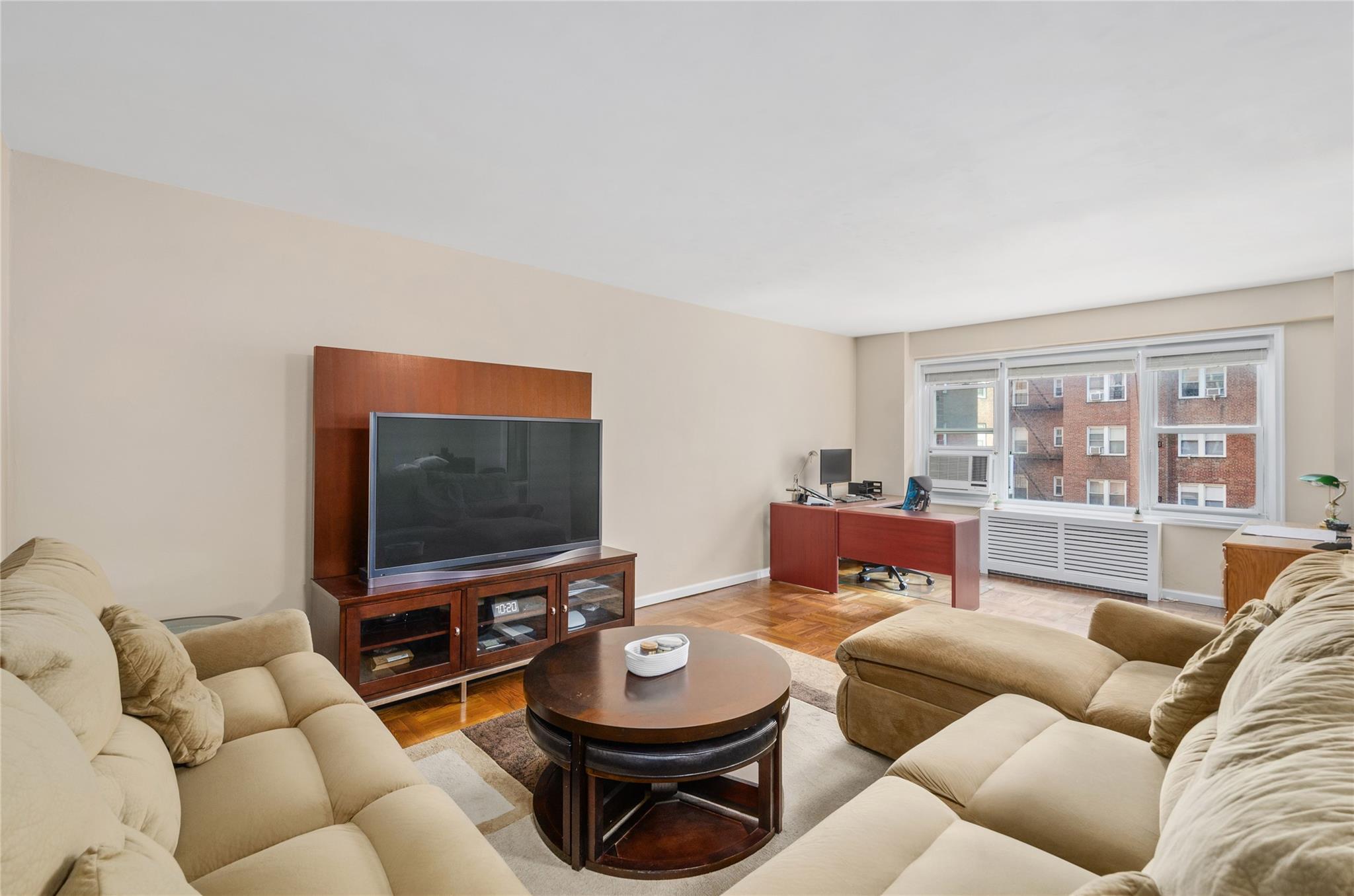 Property for Sale at Queens Blvd Blvd 308, Forest Hills, Queens, NY - Bedrooms: 1 
Bathrooms: 1 
Rooms: 4  - $385,000