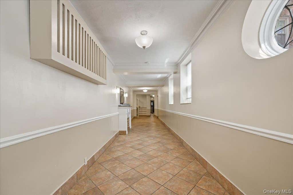 Photo of 821 Bronx River Road #4D, Yonkers, NY 10708 (MLS # 1041232)
