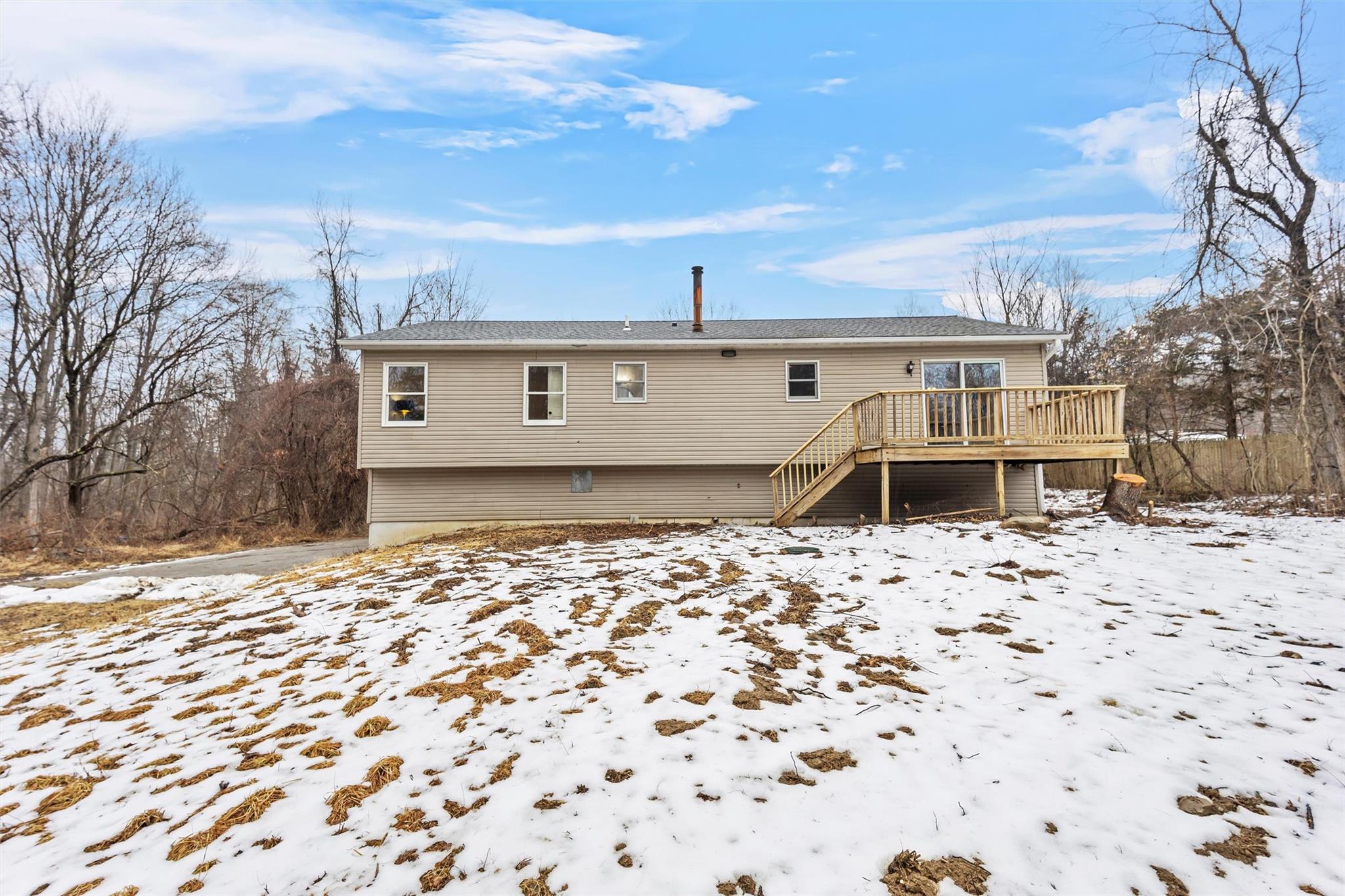 82 Peach Road, Poughkeepsie, New York image 27