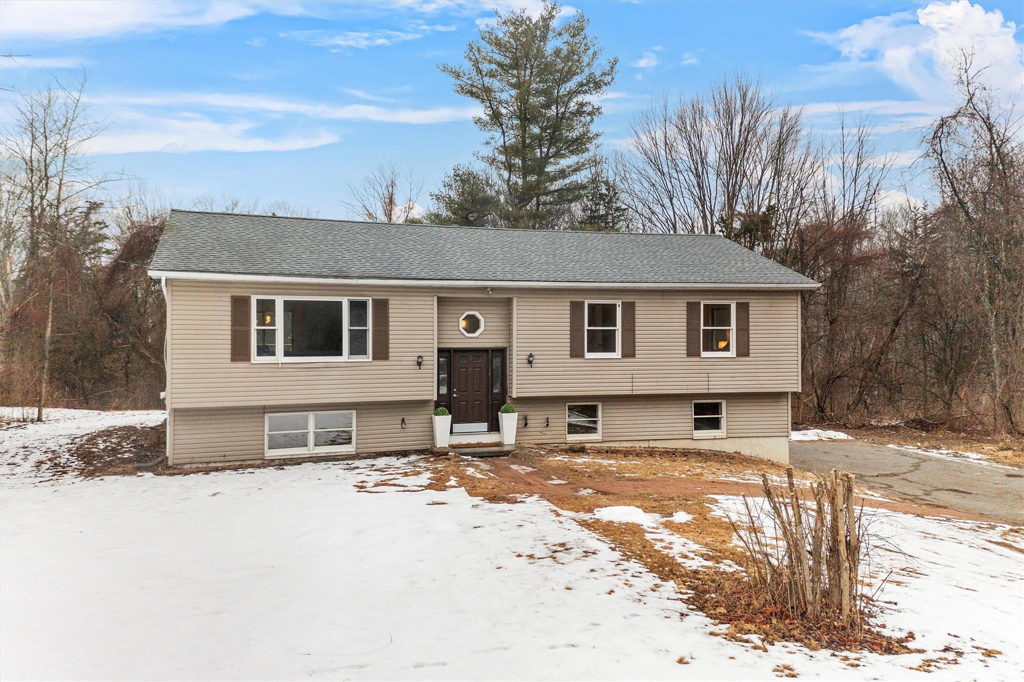 82 Peach Road, Poughkeepsie, New York image 1