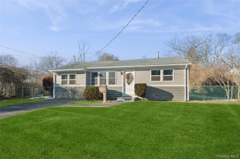 Apartment For Sale - 31 21st Avenue<br/> Bay Shore, NY 11706