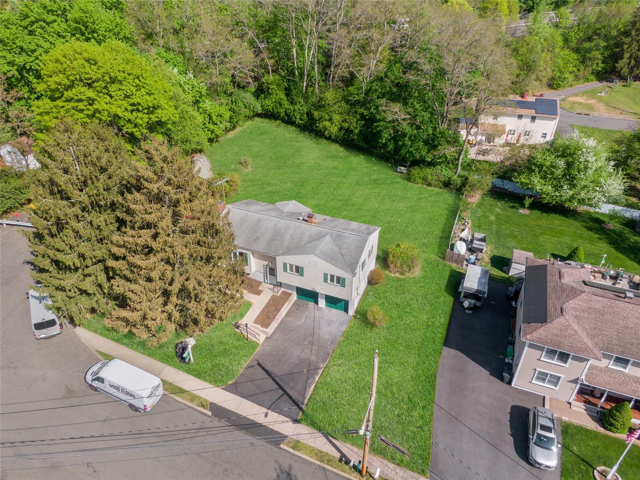 63 Rolfe Pl, Pearl River, New York image 3