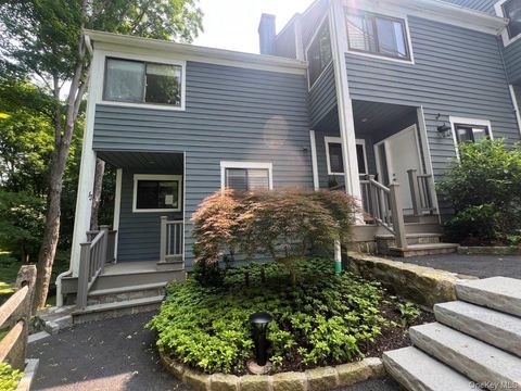 Condo For Sale - 13 Timber Ridge<br/> Mount Kisco, NY 10549