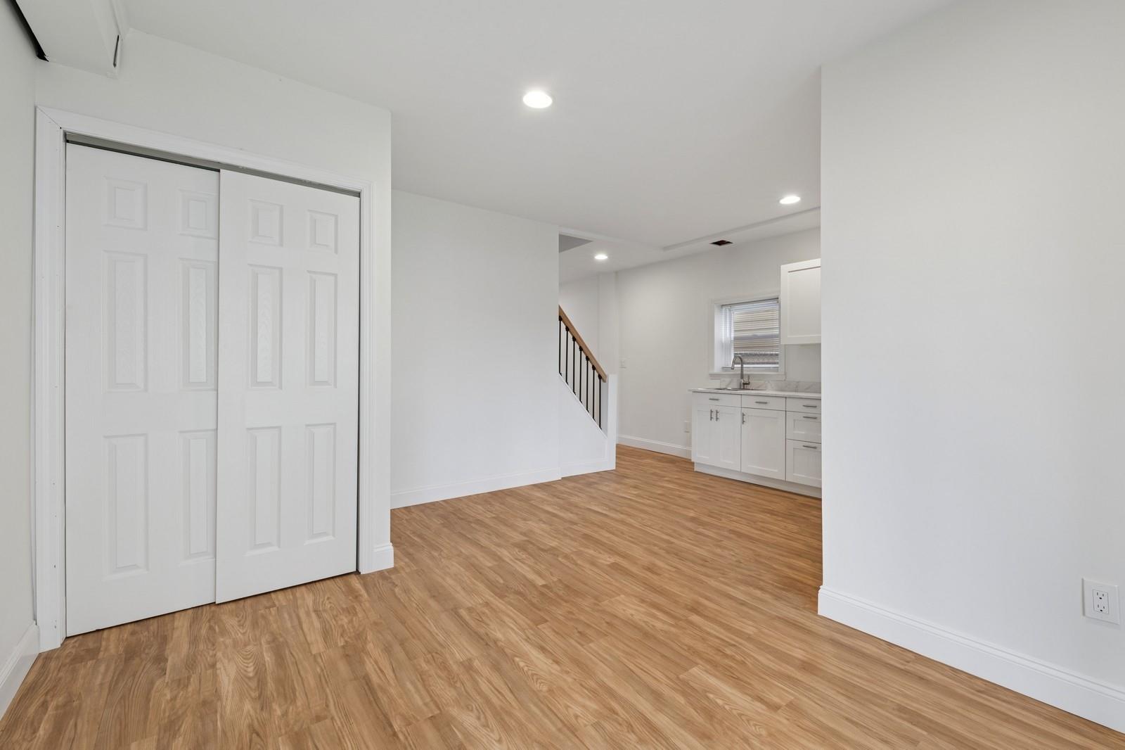 2665 Harding Ave Ave, Bronx, New York image 30