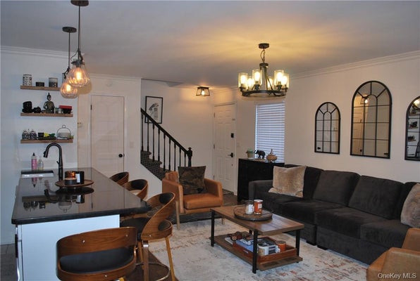 72 THE RISE, WARWICK, NY 10990 - Image b113d92fde25df596fbdf0c96930560e/2735503582