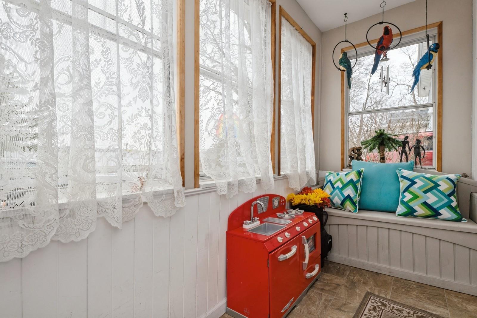 3 Terrace Place, Glen Cove, New York image 4