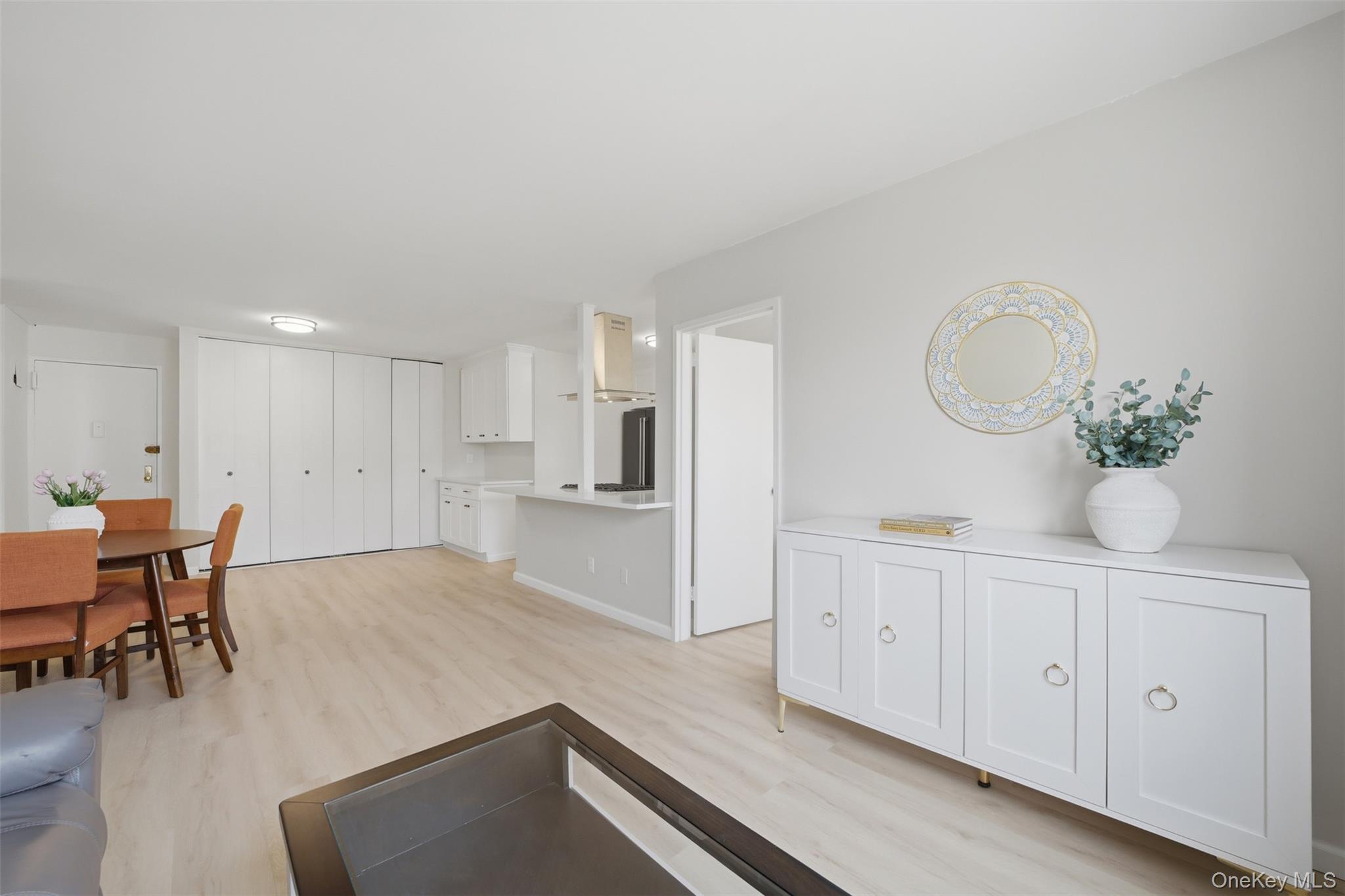 600 Locust Street 5F