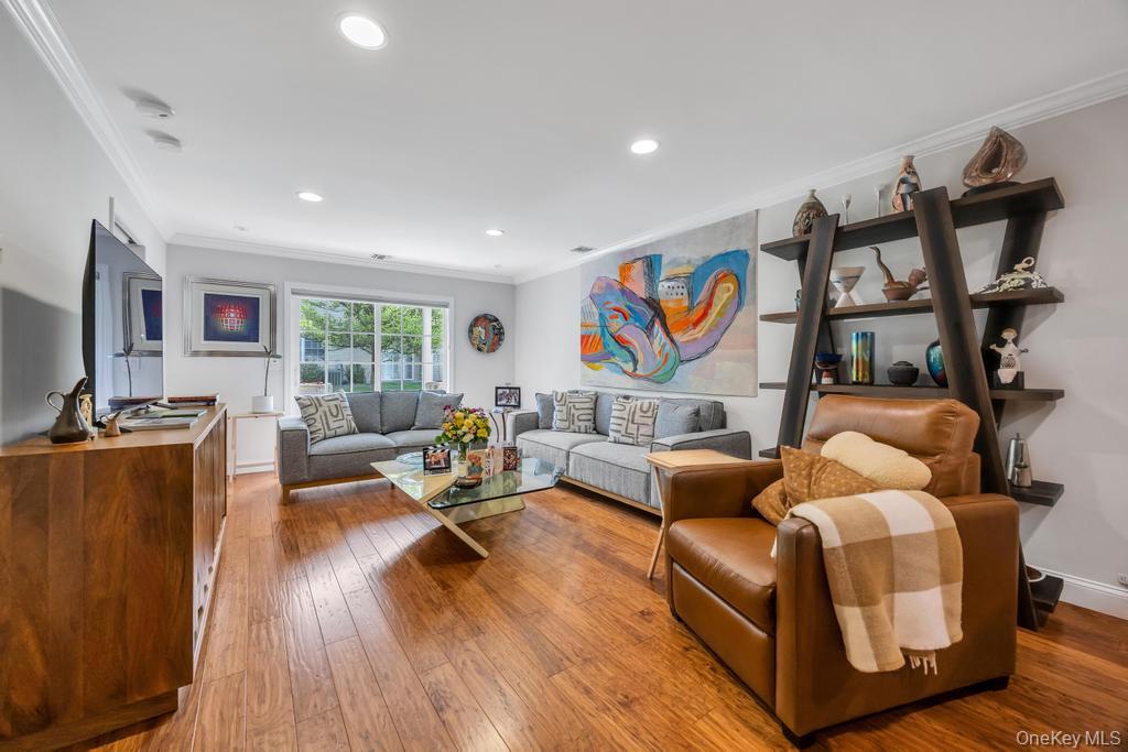1153 Savoy Drive