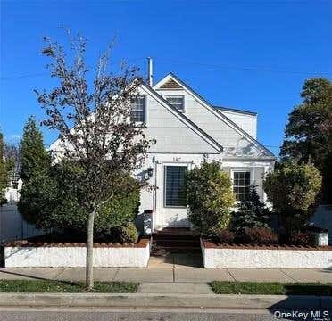 Homes For Sale - 142 Cleveland Ave<br/> Long Beach, NY 11561