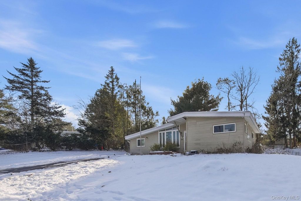 Photo of 55 Straight Path, Rock Hill, NY 12775 (MLS # 942382)