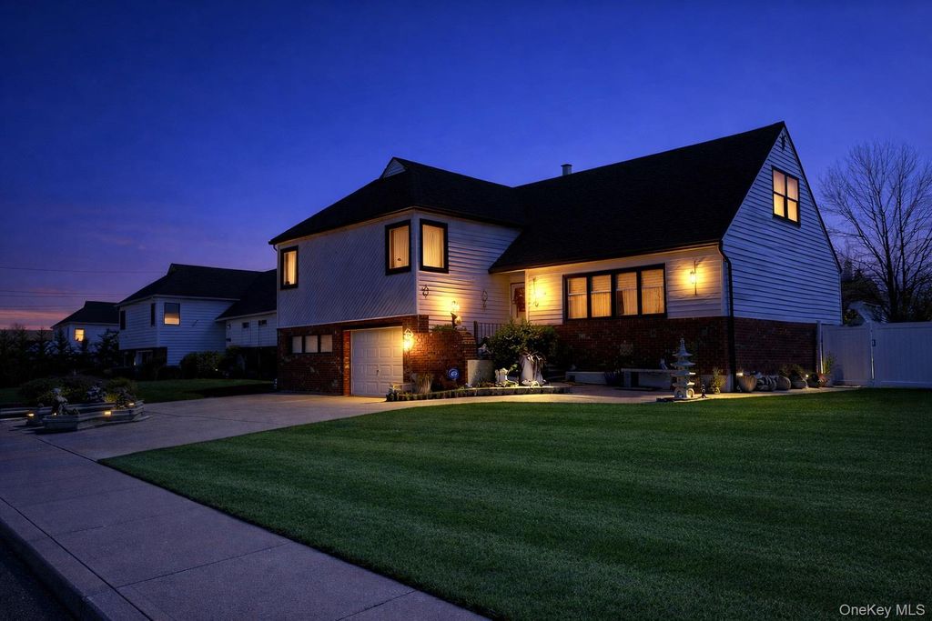 Photo of 13 Noon Place, Freeport, NY 11520 (MLS # 983788)