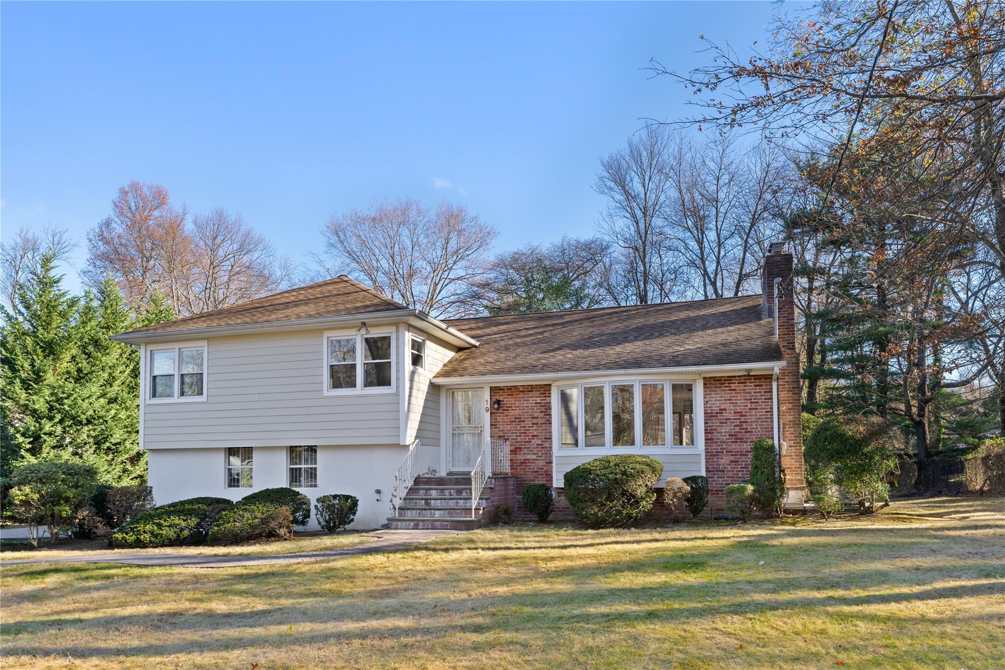 19 Birchwood Lane, Hartsdale, New York image 1