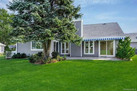Photo of 204 River Drive, Moriches, NY 11955 (MLS # 915032)