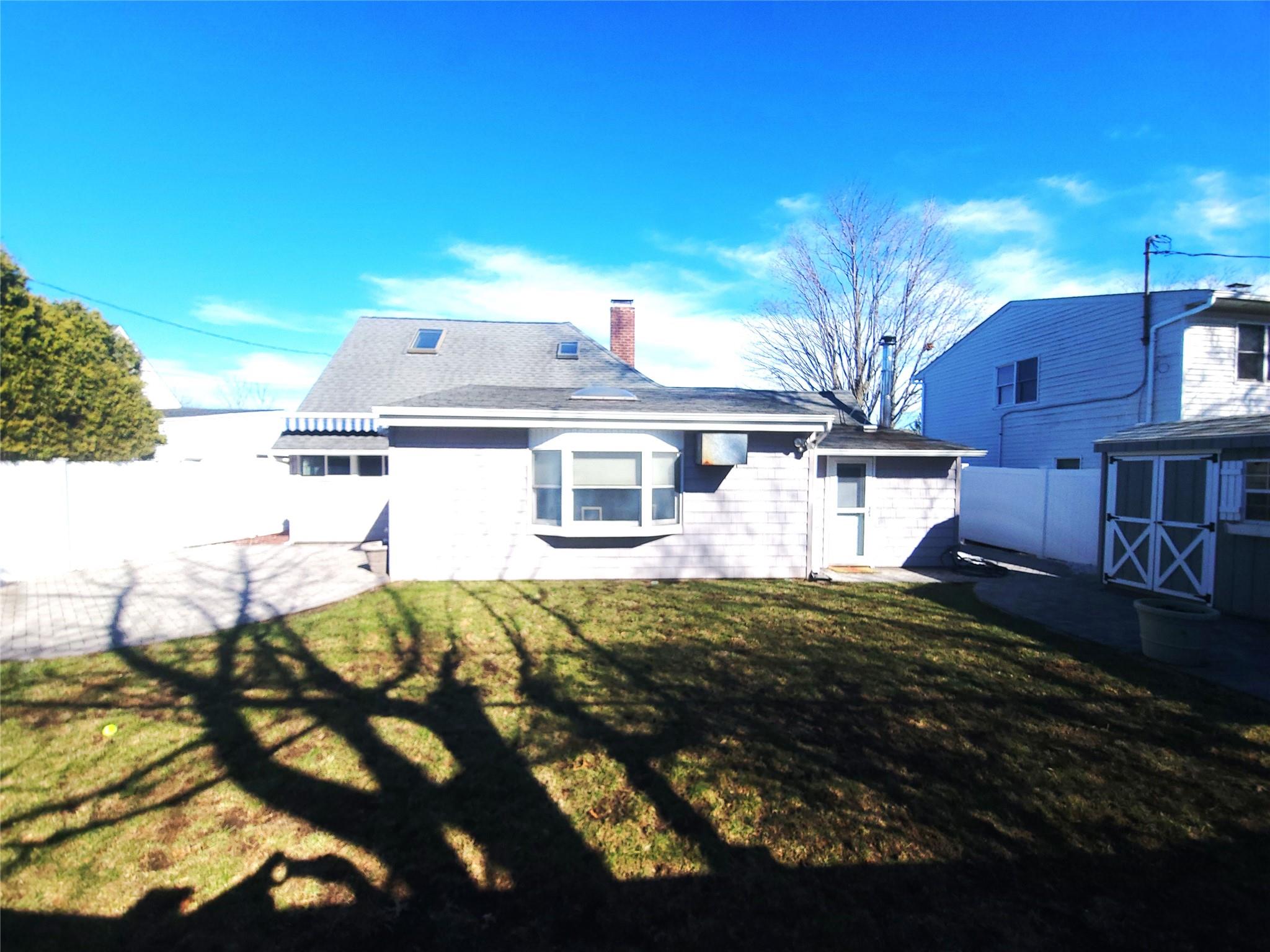 18 Apollo Lane, Hicksville, New York image 10