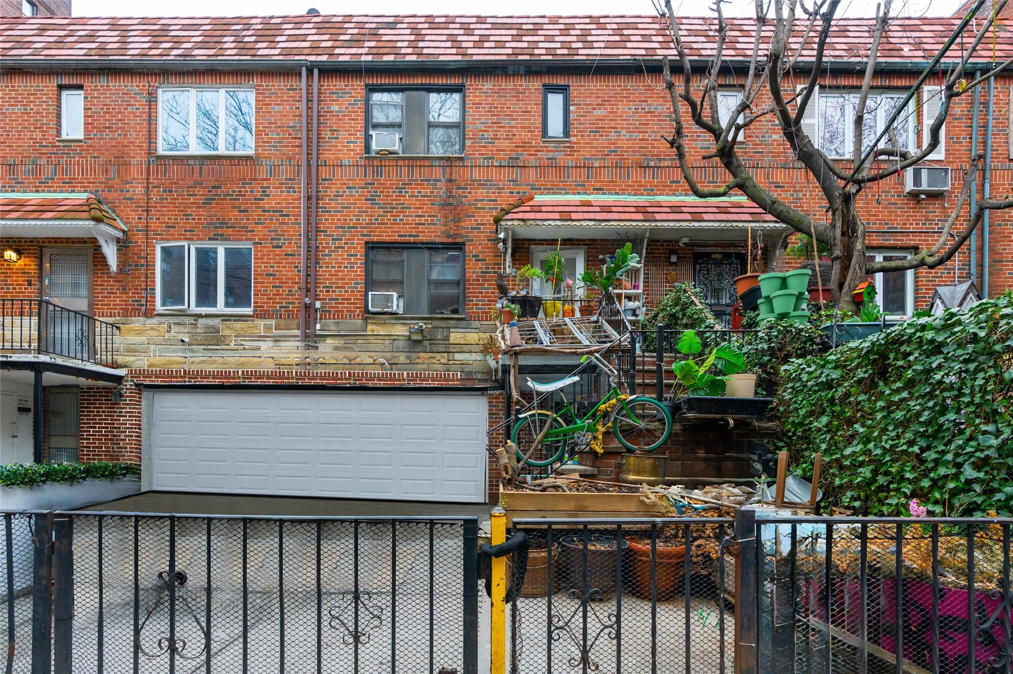 Property for Sale at 84th Street, Jackson Heights, Queens, NY - Bedrooms: 4 
Bathrooms: 3 
Rooms: 9  - $775,000