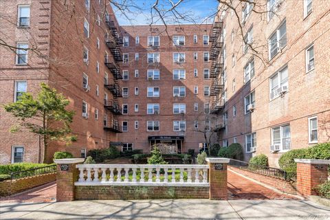 67-12 Yellowstone Blvd #F18 Forest Hills NY 11375