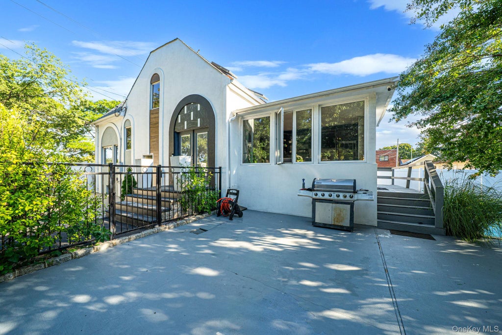 Photo of 1054 Grand Avenue, Hempstead, NY 11550 (MLS # 1067784)