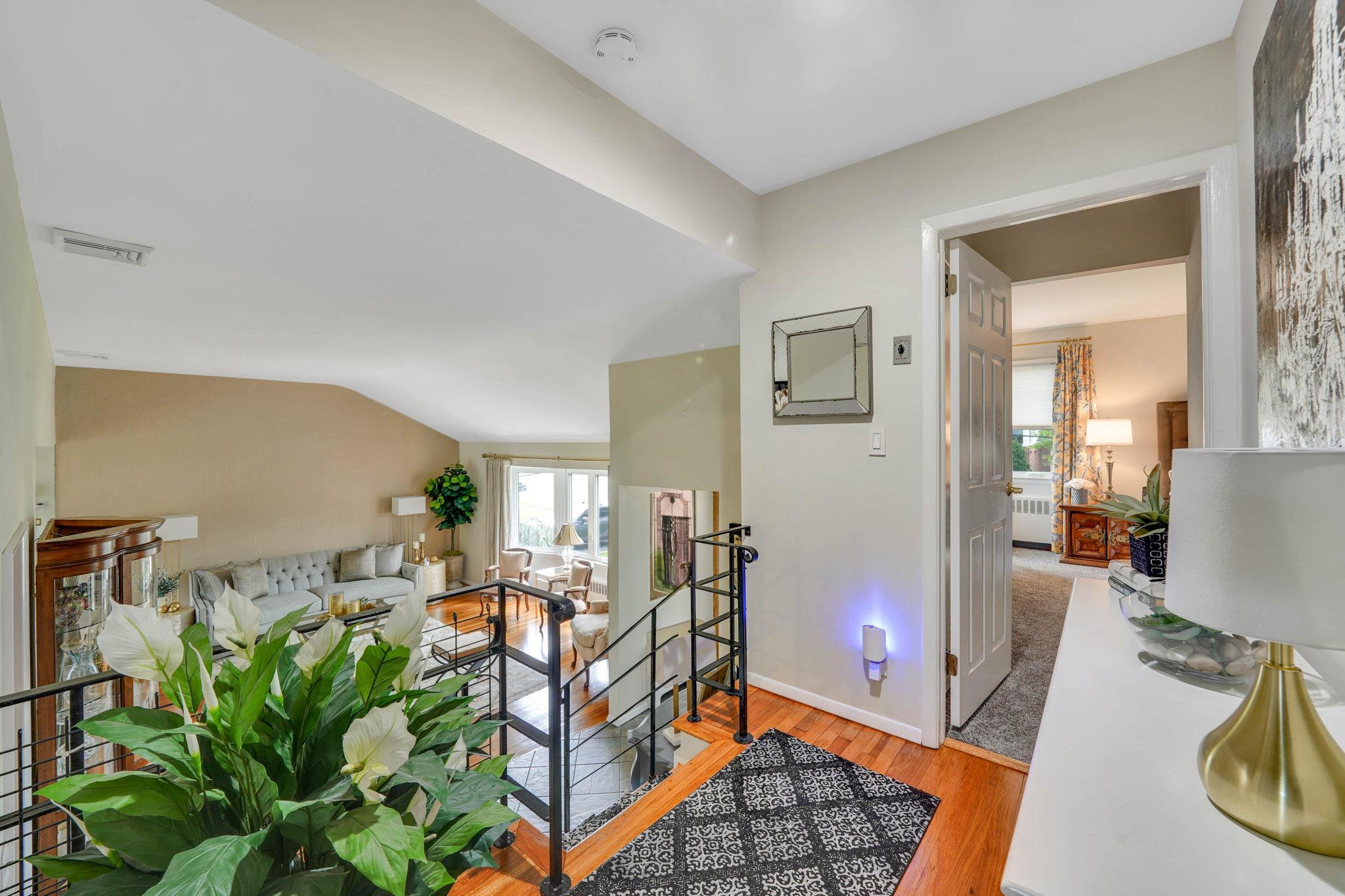 282 N Nassau Ave, Massapequa, New York image 21