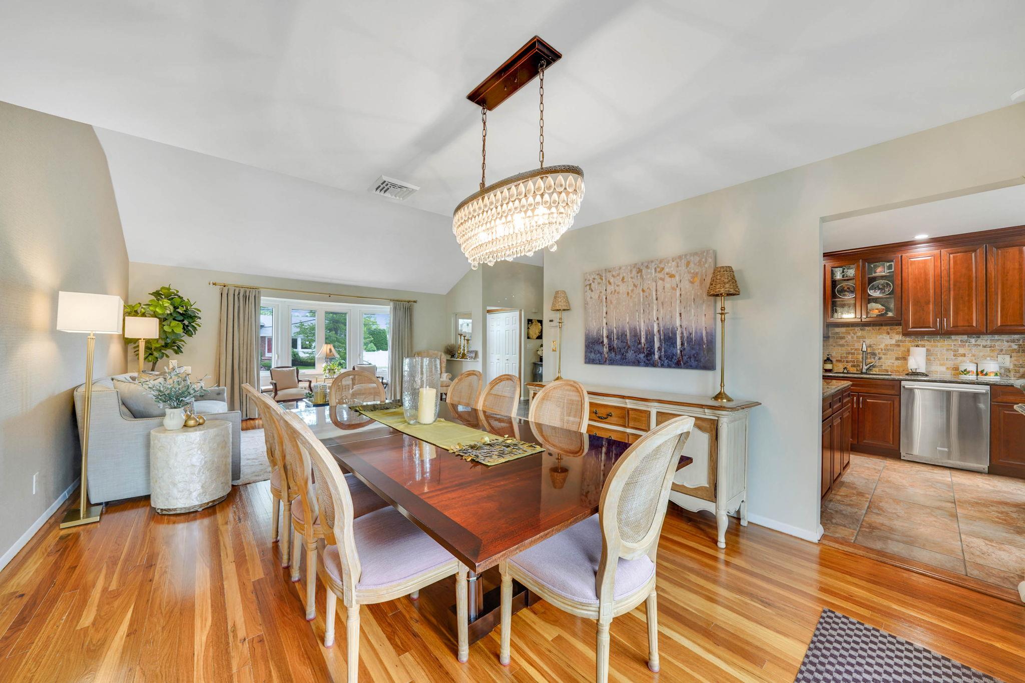 282 N Nassau Ave, Massapequa, New York image 6