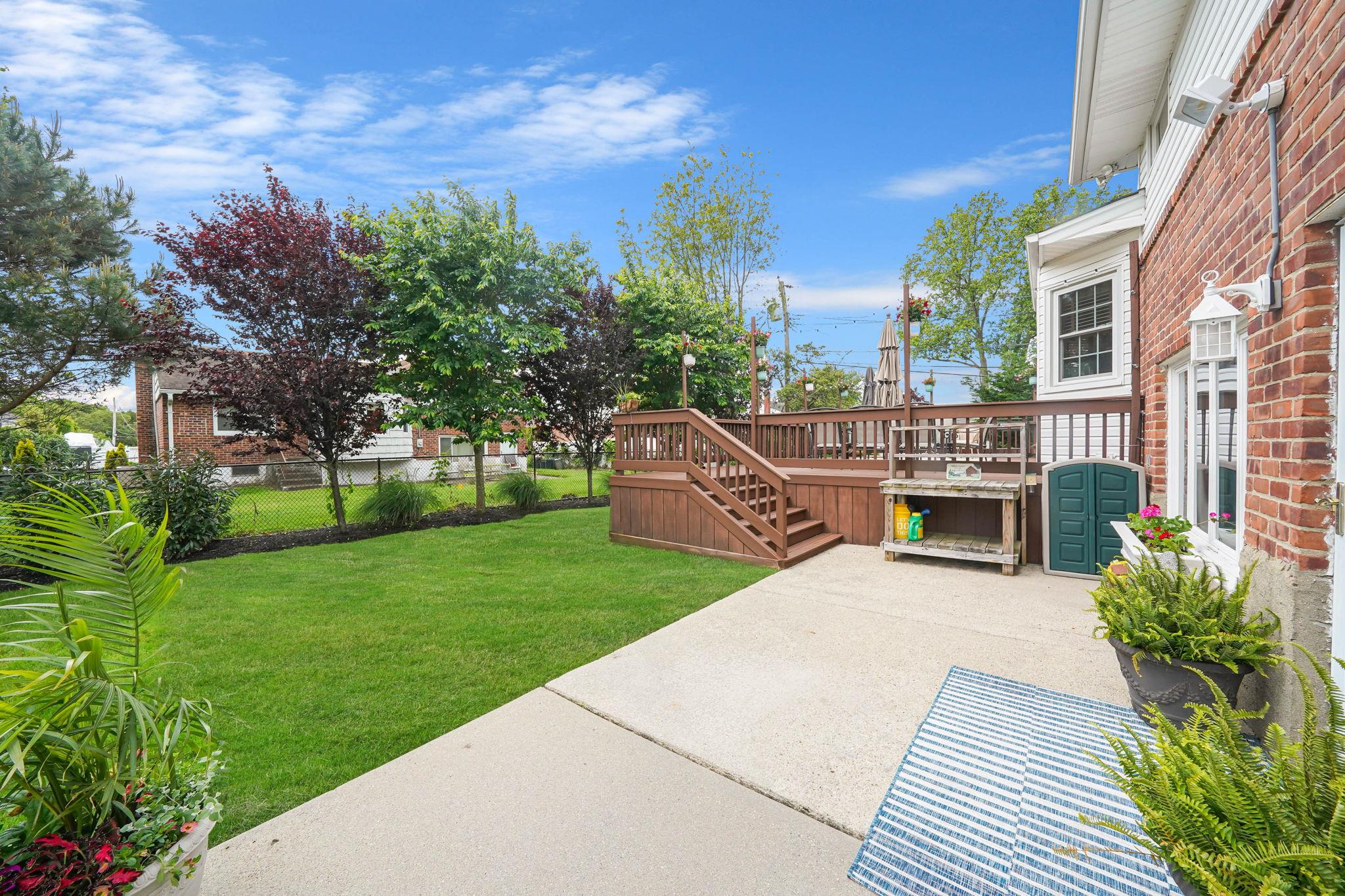 282 N Nassau Ave, Massapequa, New York image 24