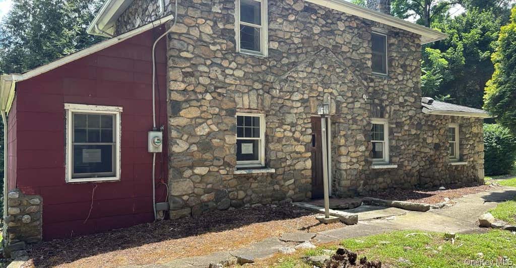 Photo of 20 Old Oregon Road, Cortlandt Manor, NY 10567 (MLS # 1025569)