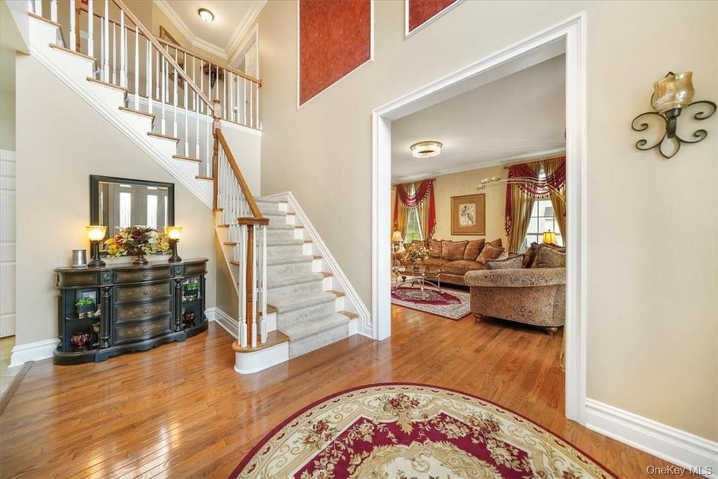 Photo of 27 DeAngelis Drive, Monroe, NY 10950 (MLS # 1001095)