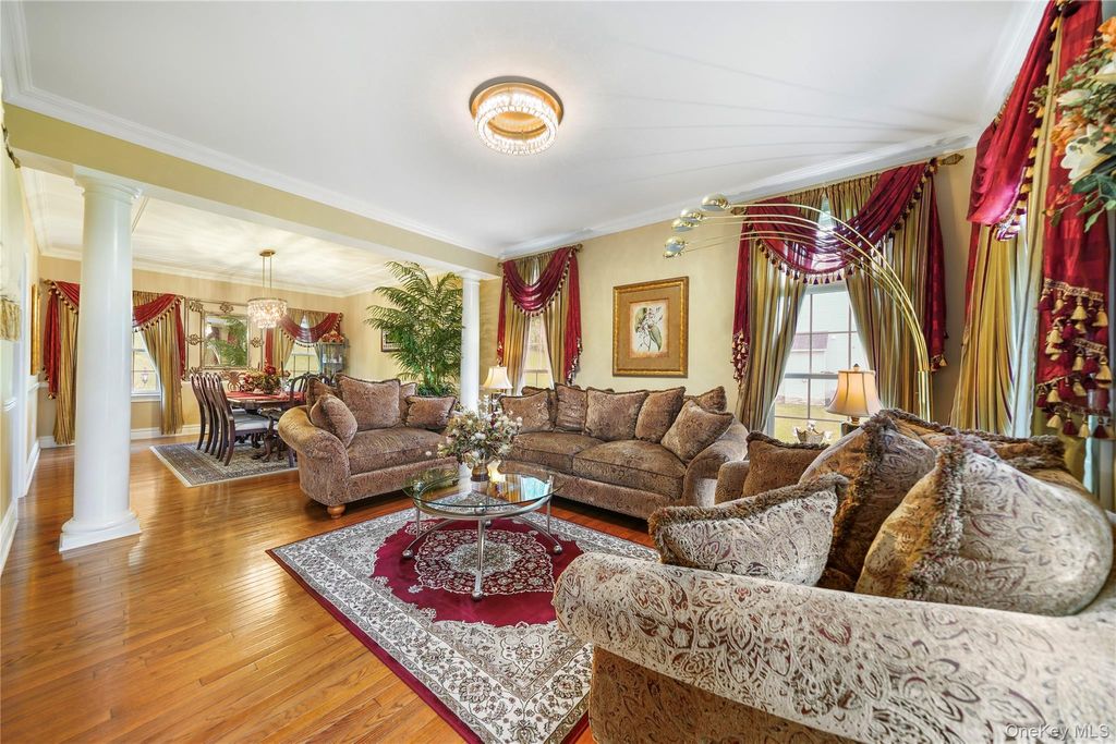 Photo of 27 DeAngelis Drive, Monroe, NY 10950 (MLS # 1001095)