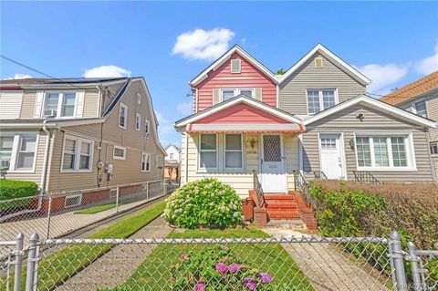 Homes For Sale - 117-28 202nd Street<br/> Queens County, Saint Albans, NY 11412