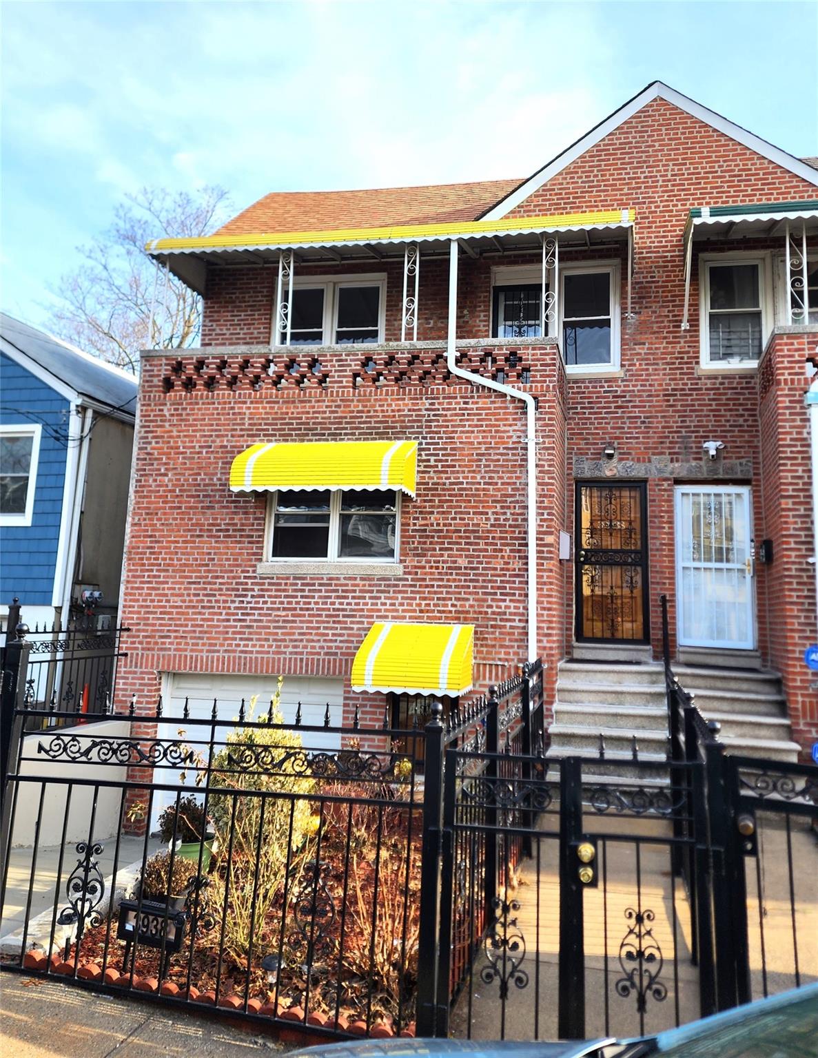 Rental Property at Amundson Avenue, Bronx, New York - Bedrooms: 2 
Bathrooms: 1 
Rooms: 4  - $2,800 MO.