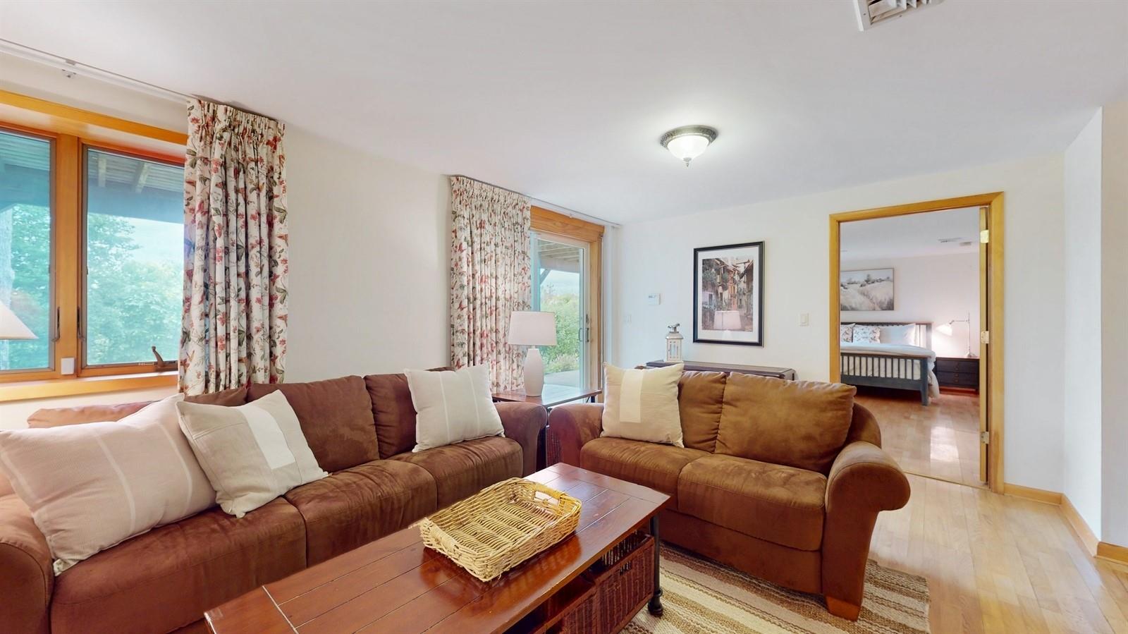 70 Jean Court, Riverhead, New York image 27