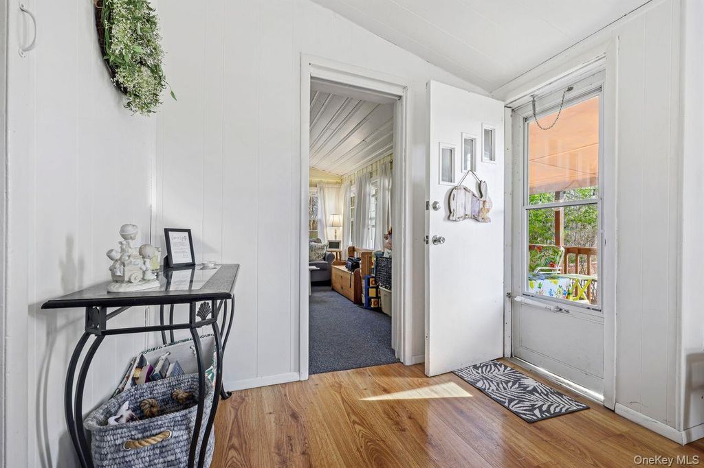 Photo of 339 North Road, Mahopac, NY 10541 (MLS # 985070)