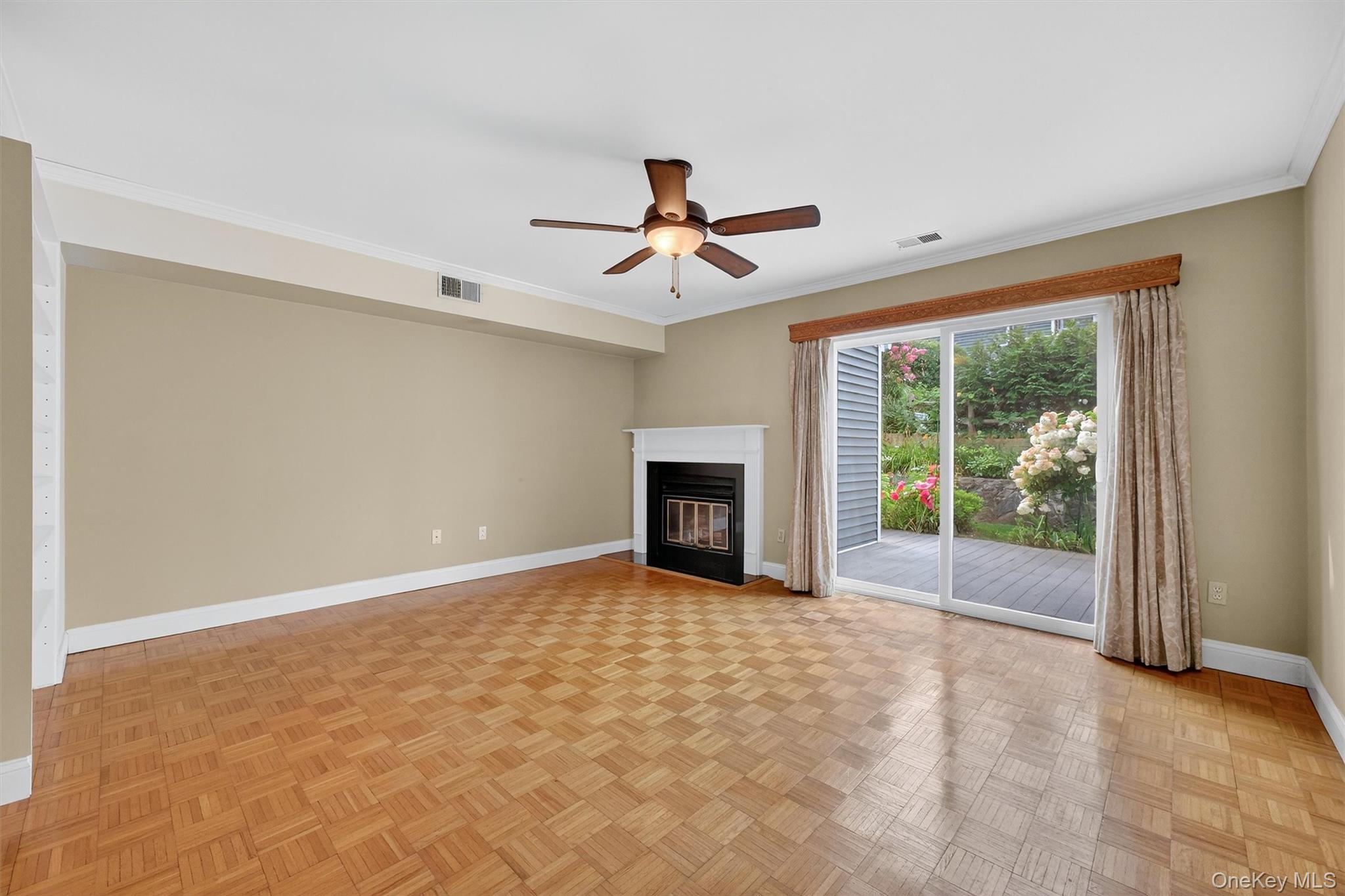 Peekskill, New York 10566, United States, 2 Bedrooms Bedrooms, ,2 BathroomsBathrooms,Residential,Active,181592