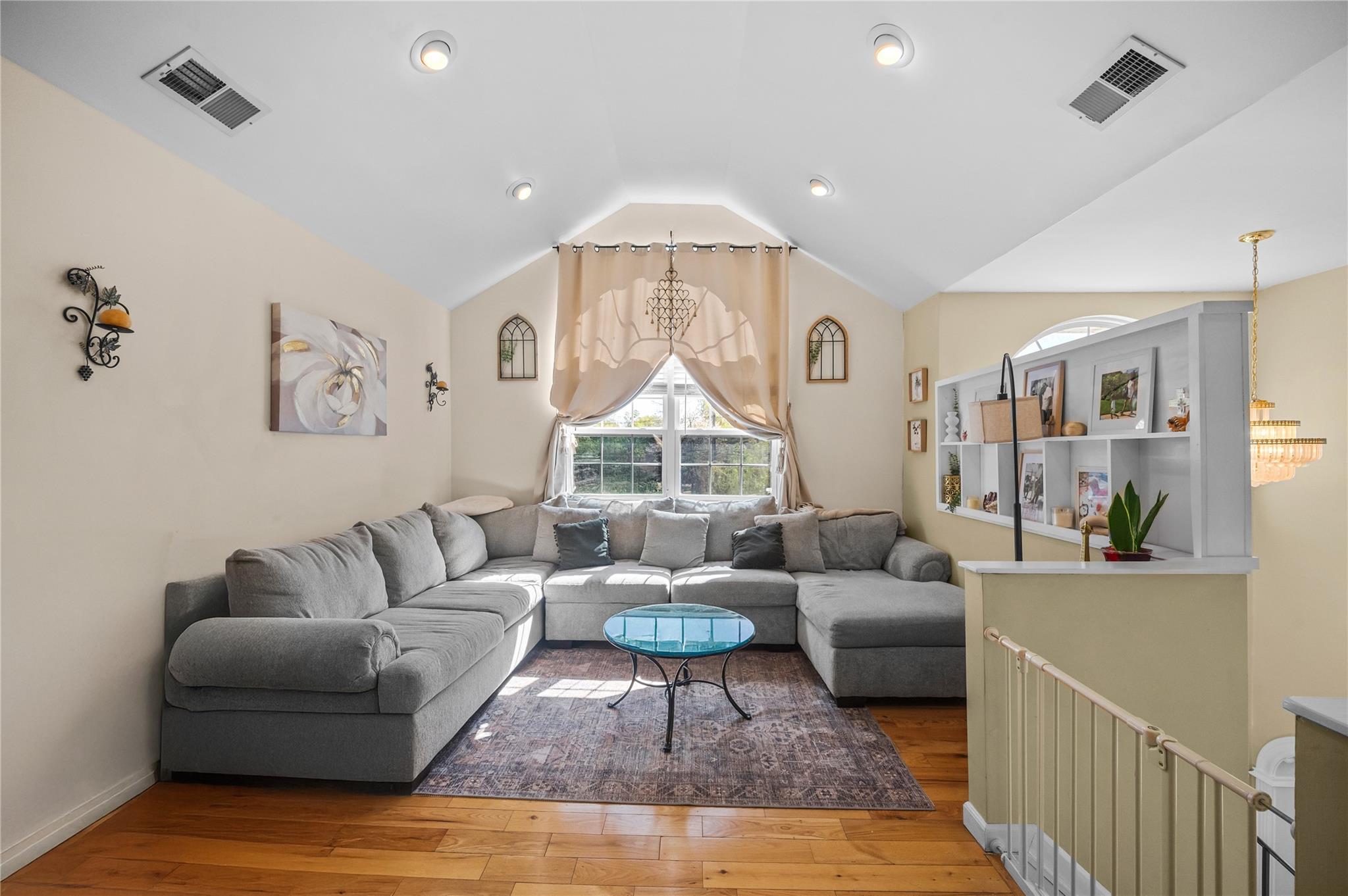 178 Prospect Place, Bay Shore, New York image 6