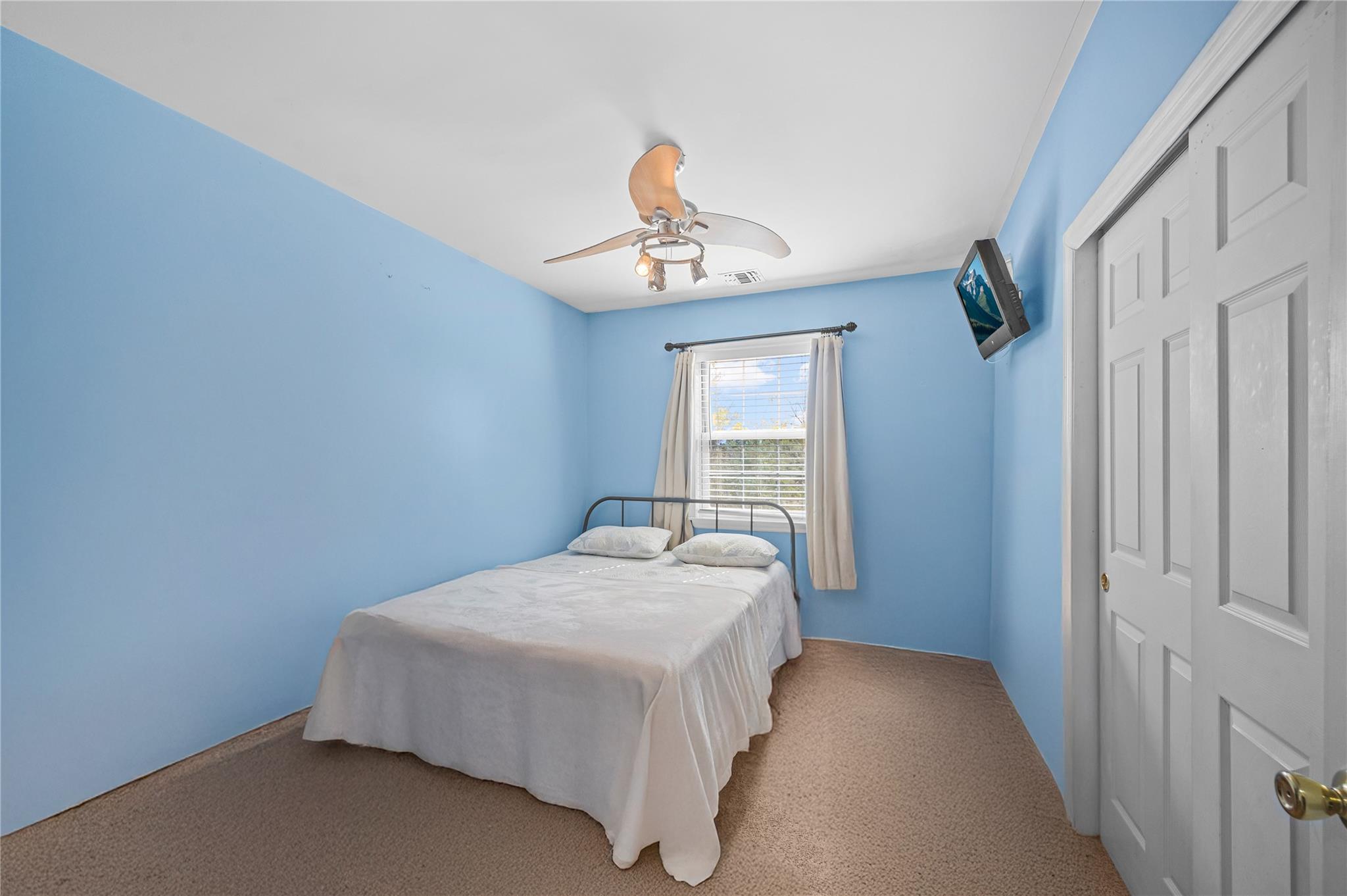 178 Prospect Place, Bay Shore, New York image 15
