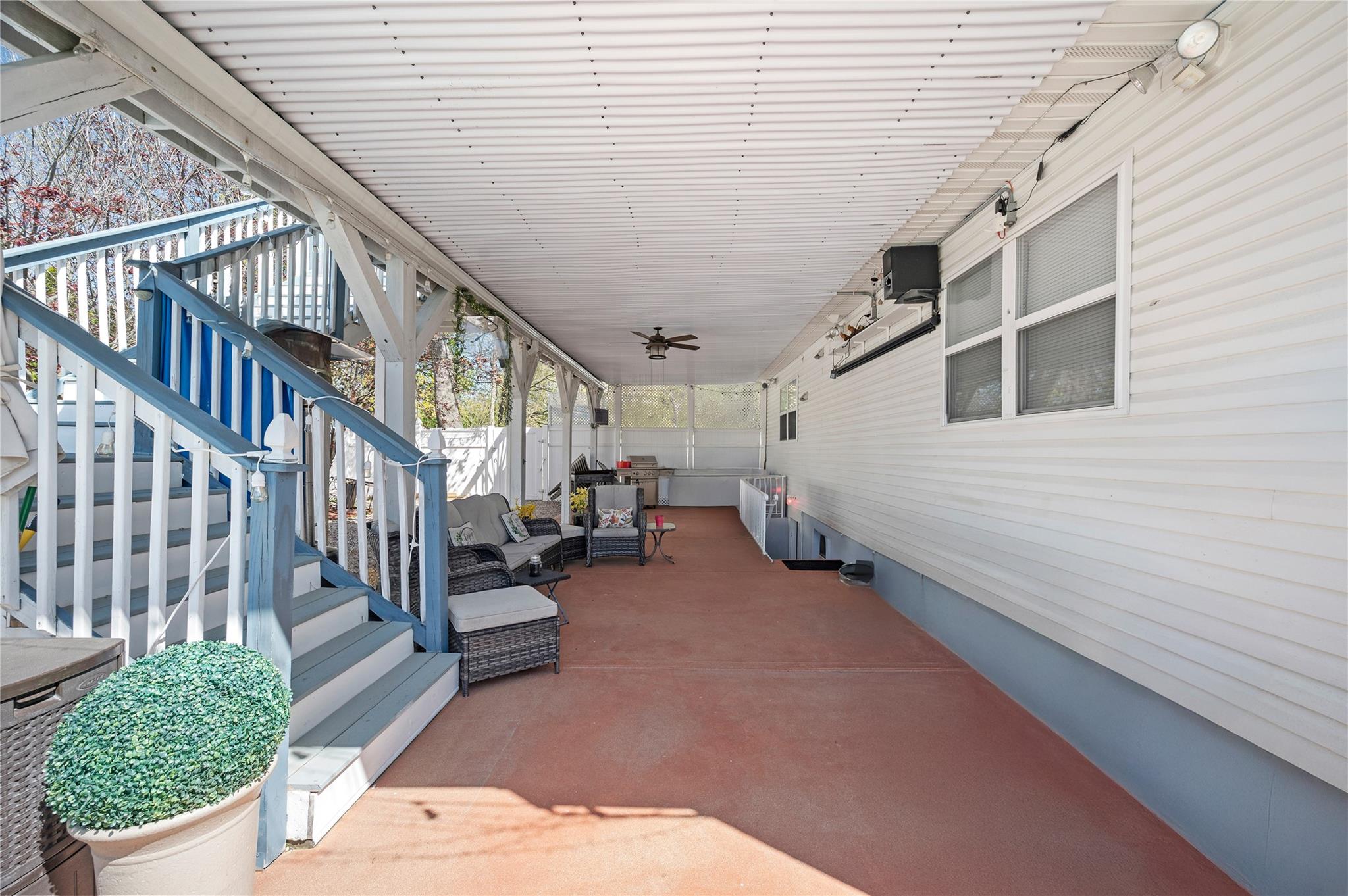 178 Prospect Place, Bay Shore, New York image 34
