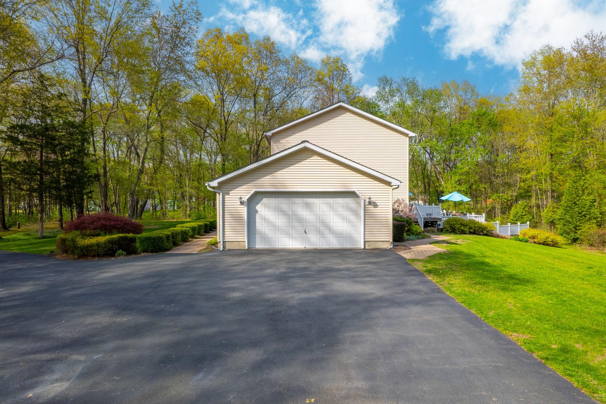 319 Garrison Woods Lane, Wallkill, New York image 3