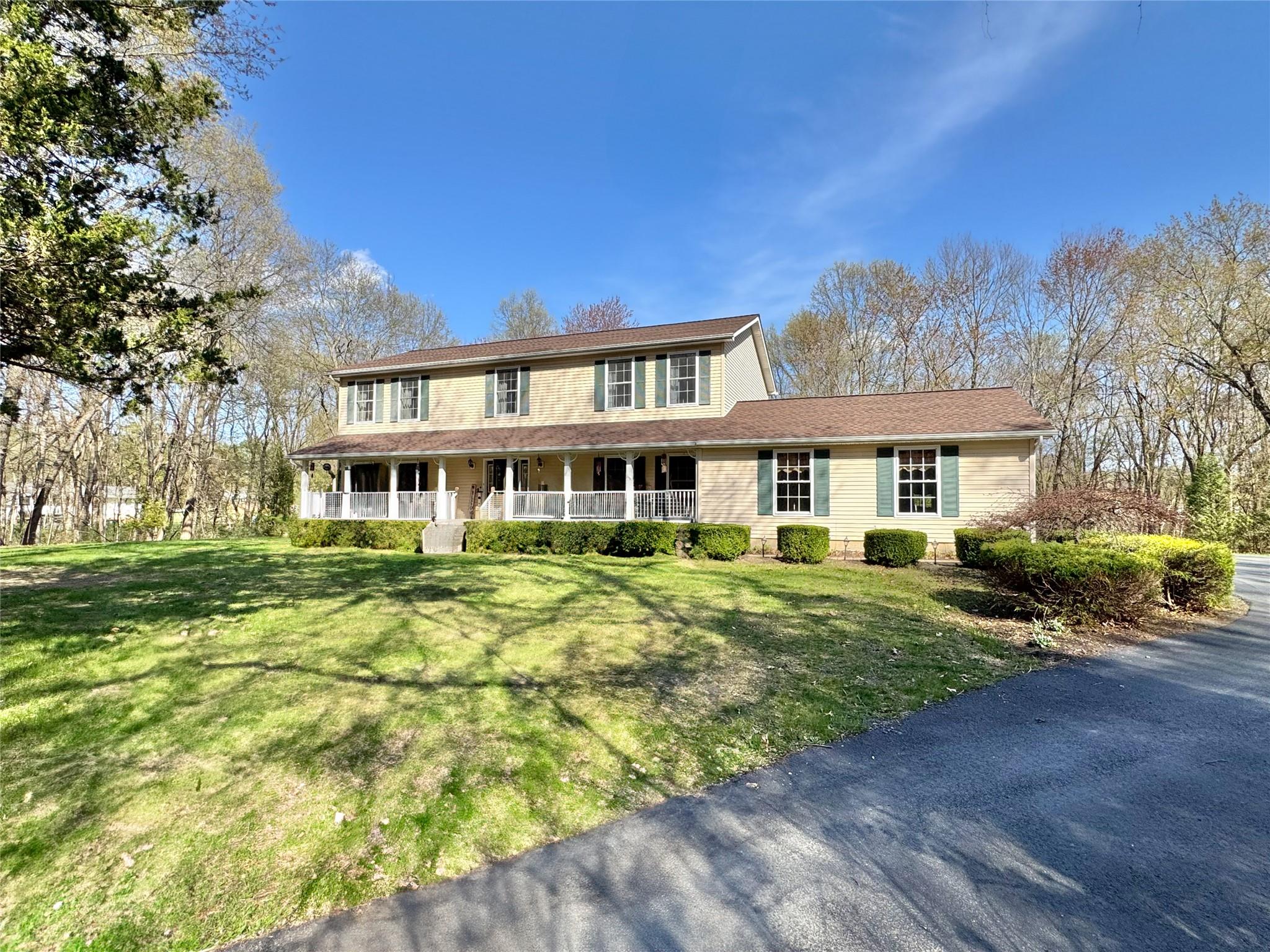 319 Garrison Woods Lane, Wallkill, New York image 1