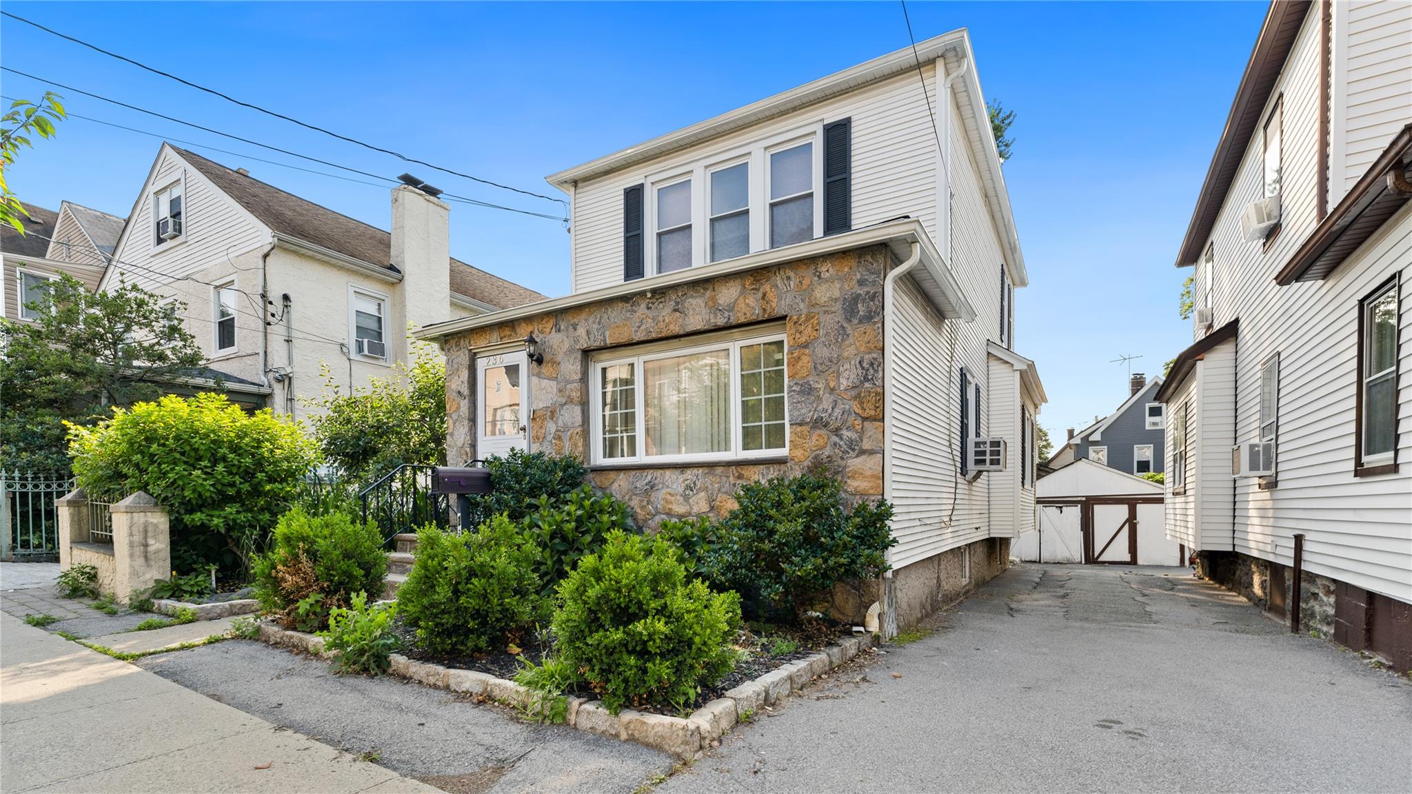 Property for Sale at N High Street, Mount Vernon, New York - Bedrooms: 3 
Bathrooms: 2 
Rooms: 7  - $620,000