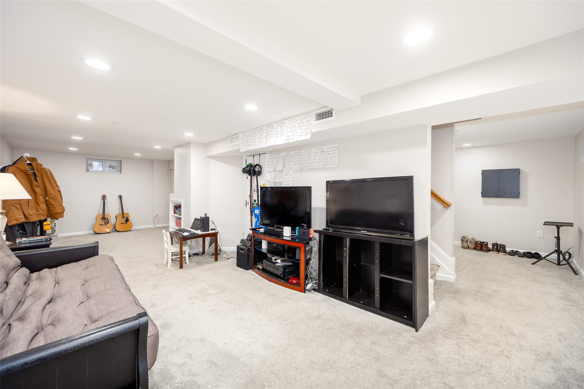 89 Cameron Avenue, Merrick, New York image 35