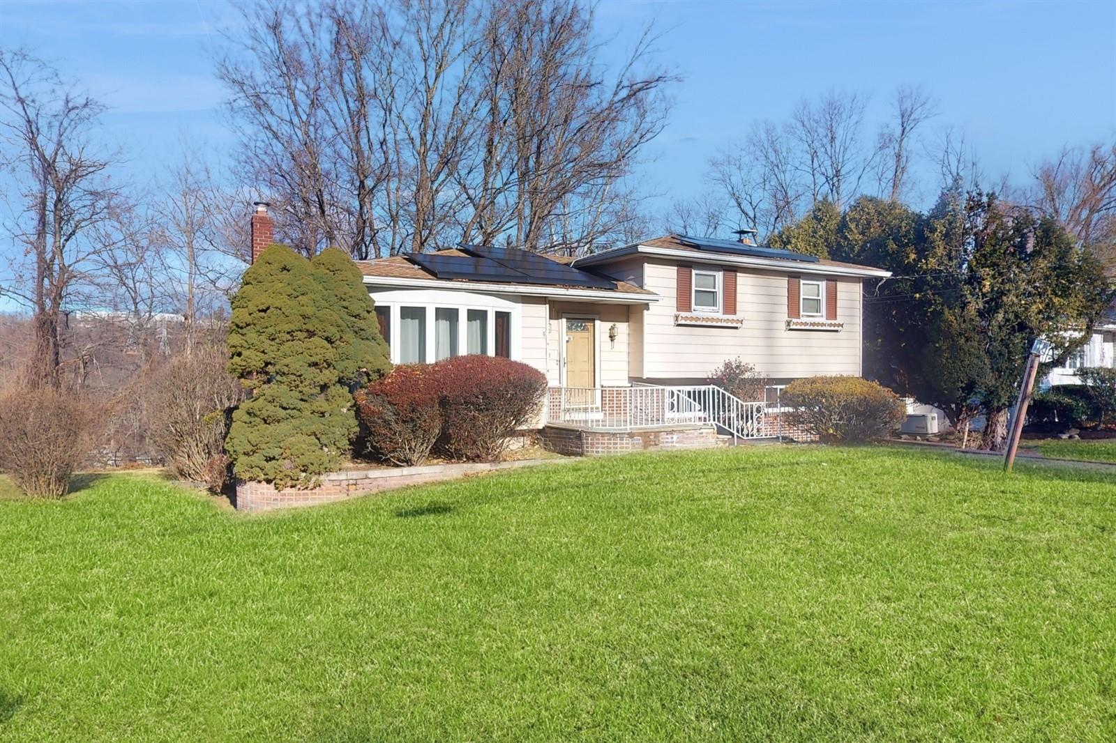 10 Rumbrook Road, Elmsford, New York image 1