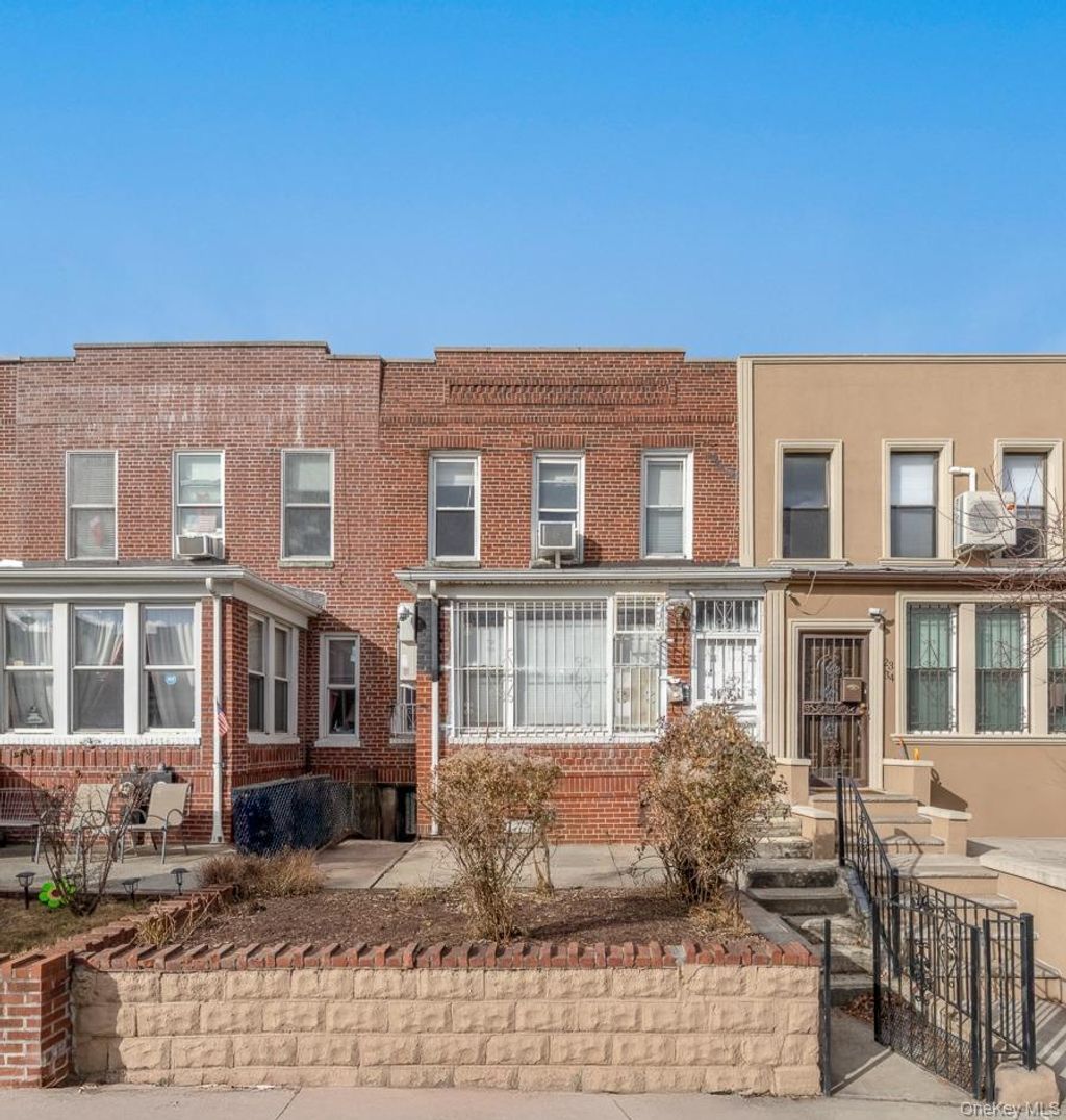 Photo of 23-36 36th Street, Astoria, NY 11105 (MLS # 951916)